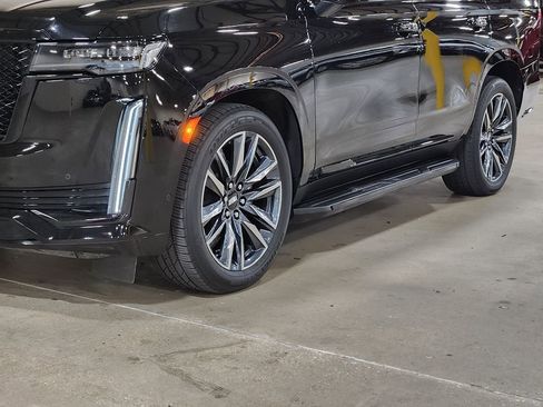 Used 2022 Cadillac Escalade Sport w/ Touring Package image 18