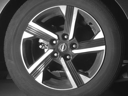 Used 2025 Nissan Sentra SV FWD image 15