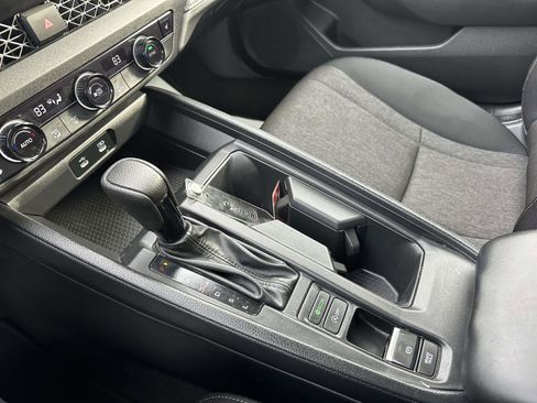 Used 2024 Honda Accord EX image 27