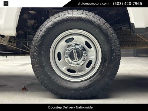 Used 2019 Ford F250 XL w/ Power Equipment Group image 42