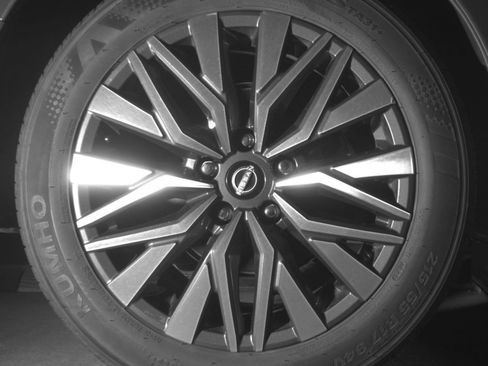 Used 2025 Nissan Altima 2.5 SV FWD image 17