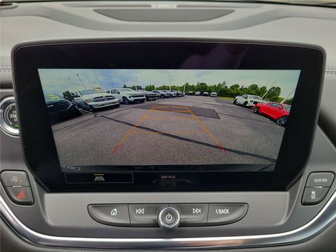Used 2024 Chevrolet Blazer LT FWD image 28