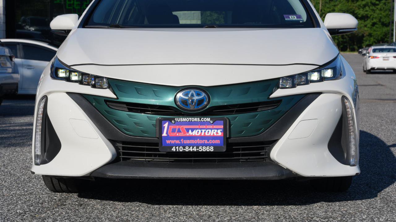 Used 2019 Toyota Prius Prime Plus FWD image 3