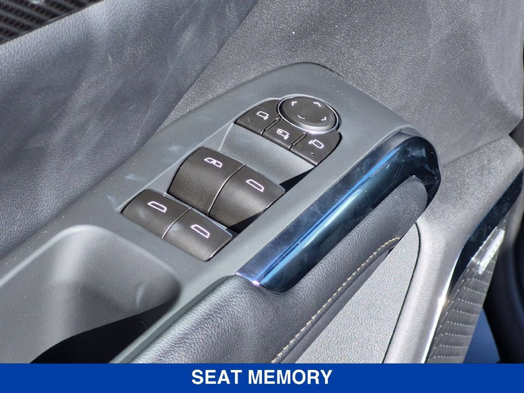 New 2026 Chevrolet Traverse High Country AWD/4WD image 12