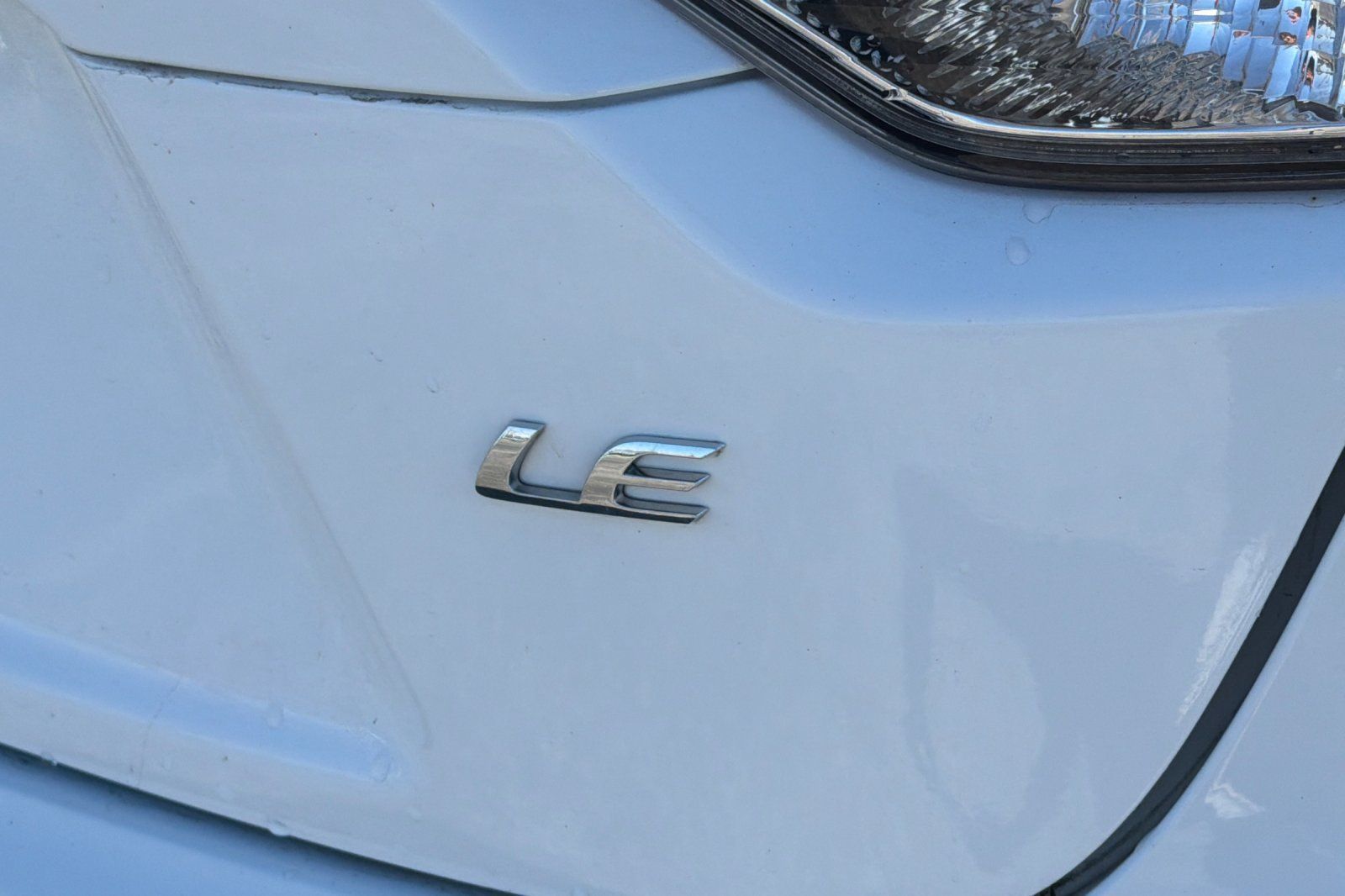 Used 2025 Toyota Corolla LE FWD image 40