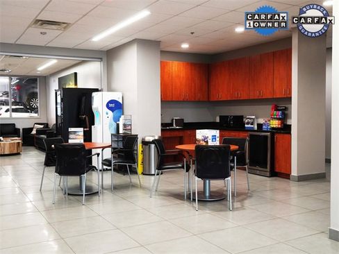 Used 2025 Toyota Sienna XSE w/ XSE Premium Package image 47