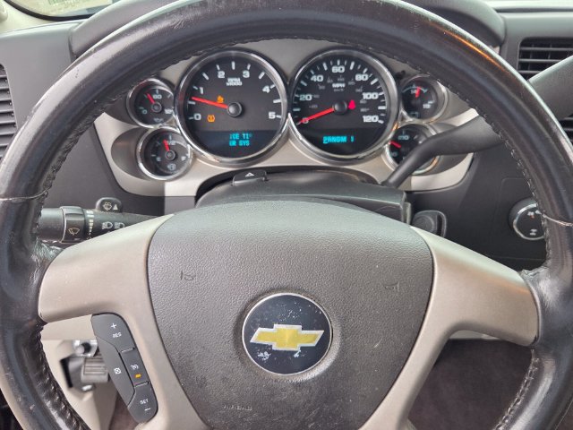 Used 2011 Chevrolet Silverado 2500 LT AWD/4WD image 23