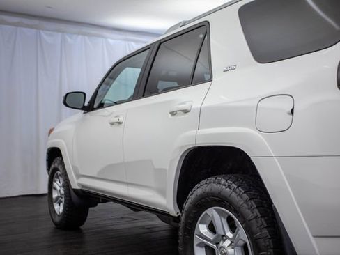 Used 2016 Toyota 4Runner 4WD 4dr V6 SR5 image 32