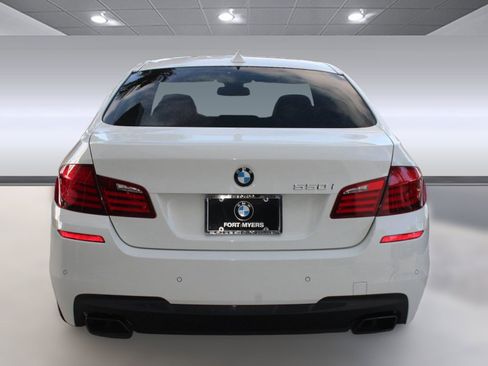 Used 2012 BMW 550i xDrive Sedan image 10