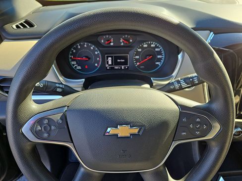 Certified 2023 Chevrolet Traverse LS image 16