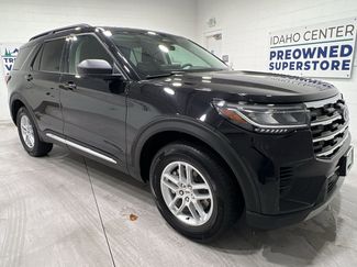 Used 2025 Ford Explorer Active video 2