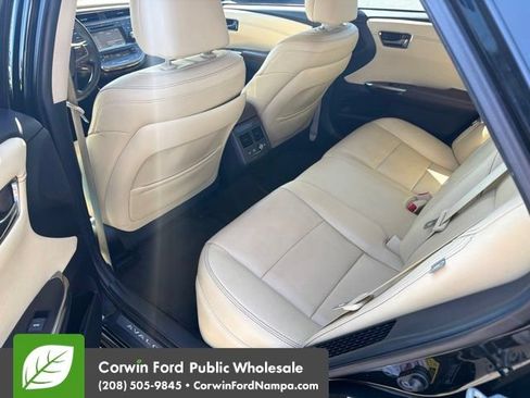 Used 2015 Toyota Avalon Limited w/ Technology Package FWD image 28