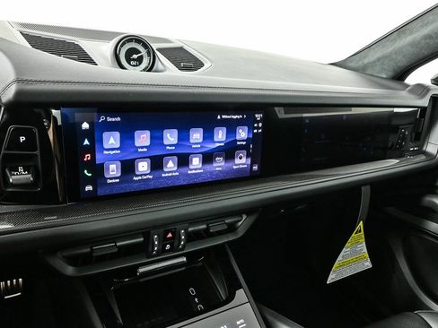 New 2026 Porsche Cayenne GTS image 15