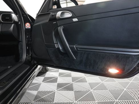 Used 2011 Porsche 911 Turbo S image 21