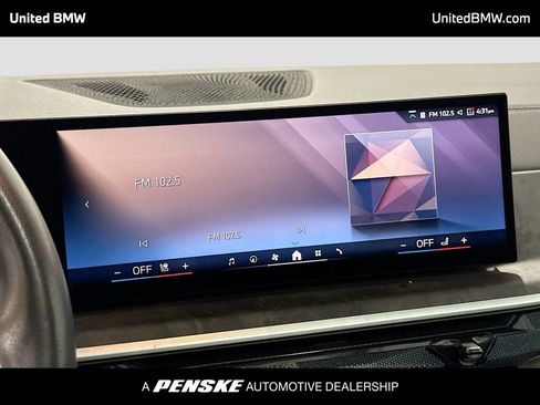 Used 2025 BMW X5 xDrive50e image 8