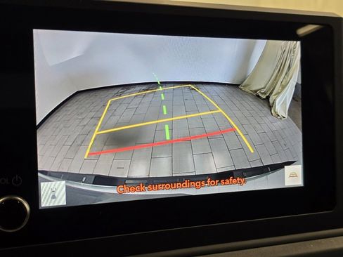 Used 2024 Toyota Tacoma SR image 5