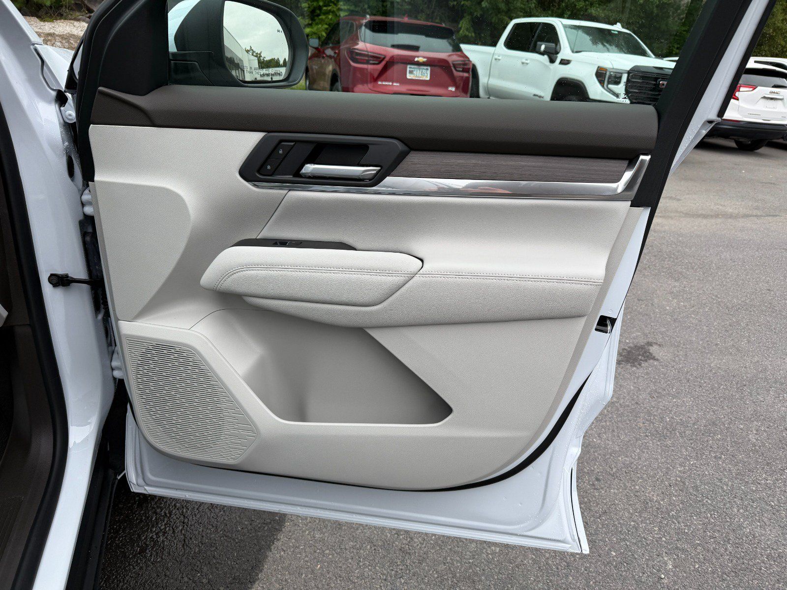 New 2027 GMC Terrain Denali AWD/4WD image 24
