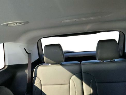 Used 2020 GMC Acadia SLT image 15