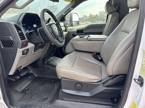 Used 2020 Ford F450 XL w/ Power Equipment Group image 7