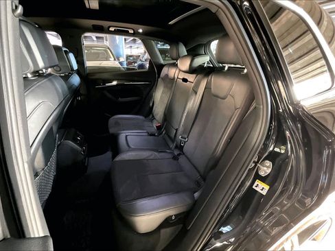 Used 2020 Audi SQ5 Premium Plus w/ Premium Plus Package image 19