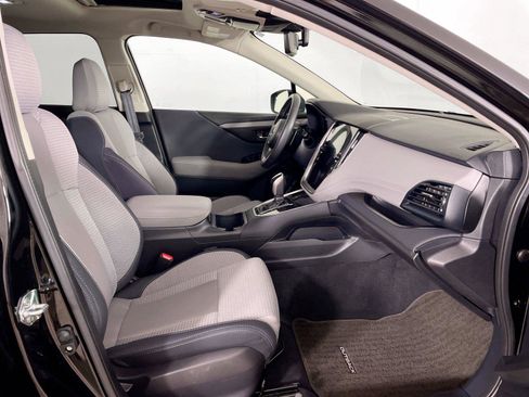 Used 2025 Subaru Outback Premium AWD/4WD image 28