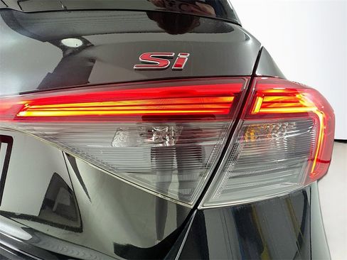 Used 2023 Honda Civic Si image 11