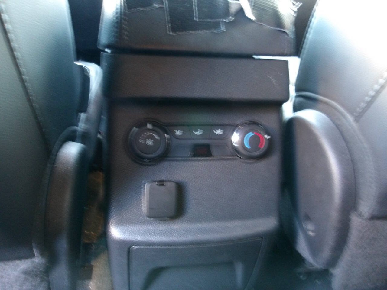 Used 2014 Ford Explorer XLT w/ Equipment Group 202A FWD image 19