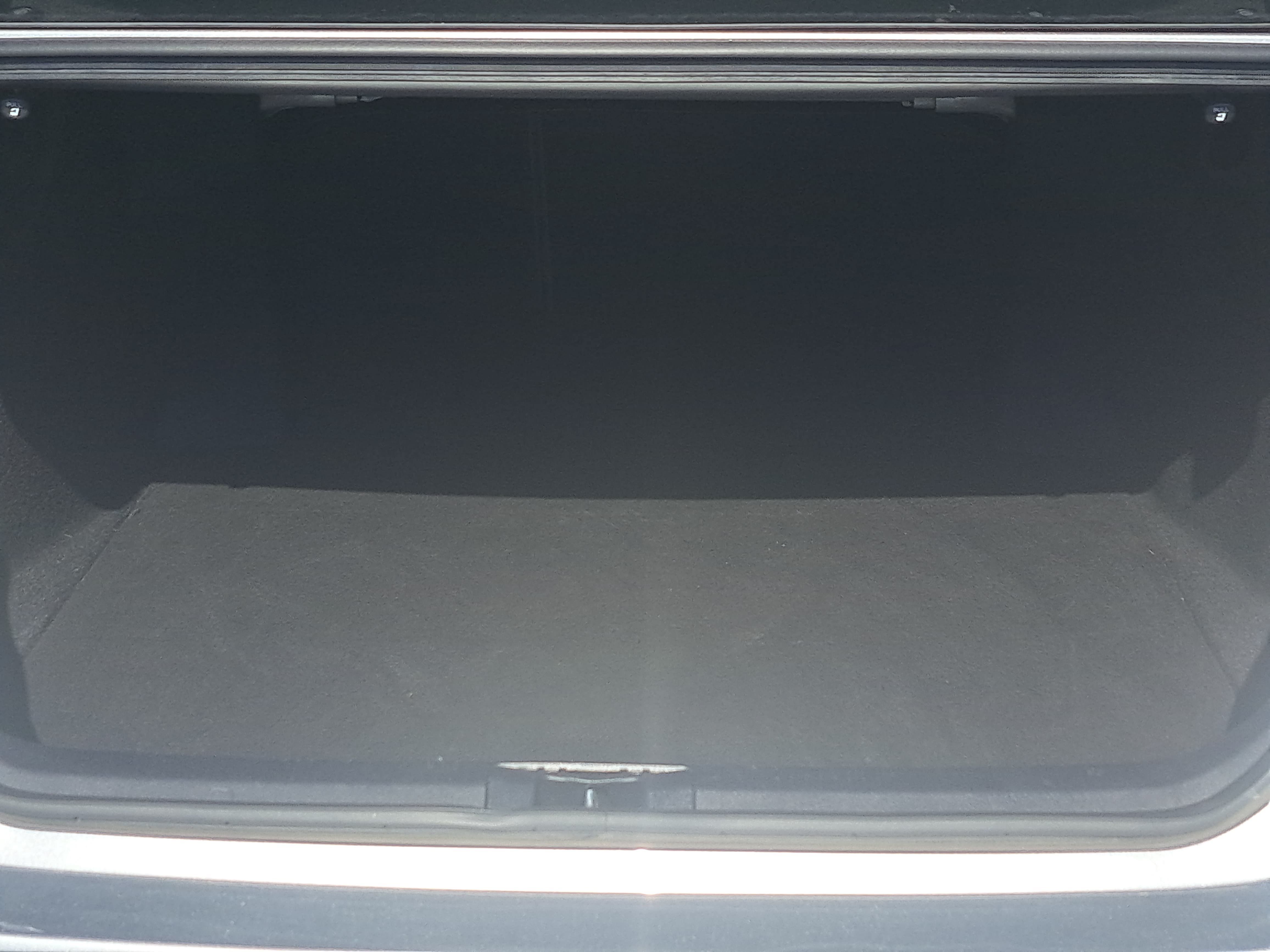 Used 2022 Toyota Camry XSE FWD image 13
