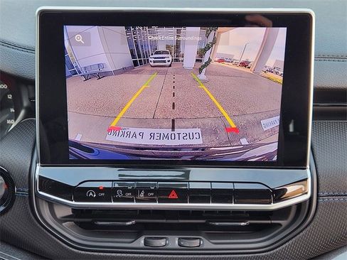 New 2026 Jeep Compass Latitude image 13