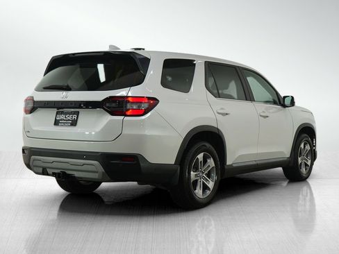 Used 2023 Honda Pilot EX-L image 5