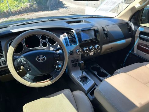 Used 2012 Toyota Sequoia Platinum AWD/4WD image 17