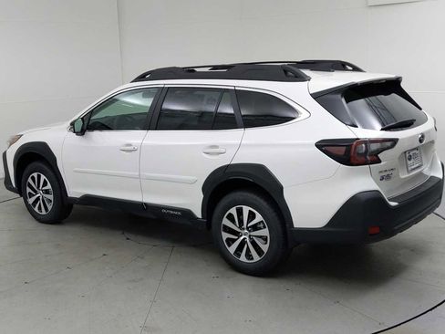 New 2025 Subaru Outback Premium image 7