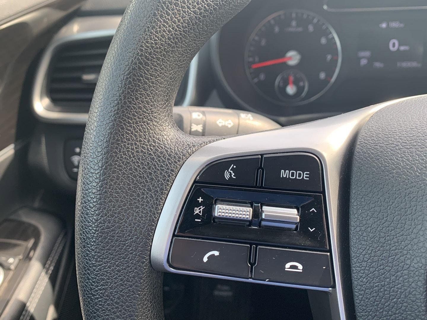 Used 2019 Kia Sorento FWD V6 image 10