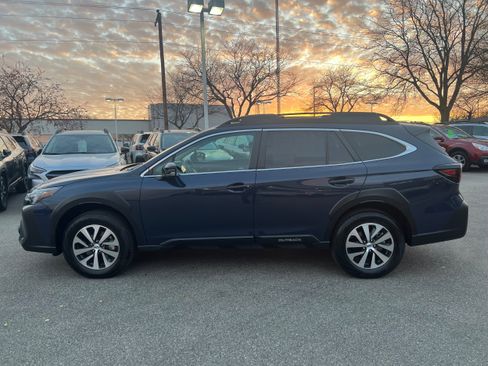 Certified 2025 Subaru Outback Premium w/ Popular Package #1A image 4