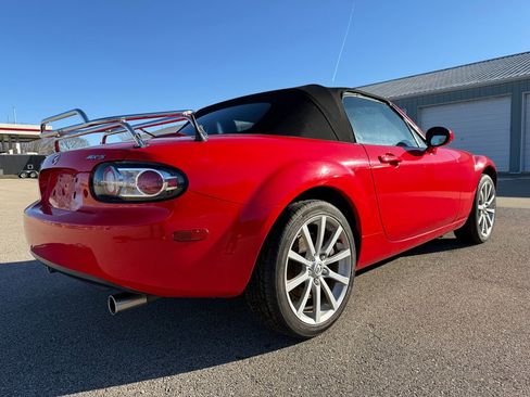 Used 2007 MAZDA MX-5 Miata Grand Touring w/ Suspension Pkg image 6
