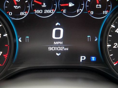 Used 2017 Chevrolet Camaro SS RWD image 32