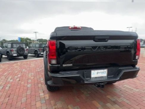 Used 2026 Chevrolet Colorado Trail Boss AWD/4WD image 9