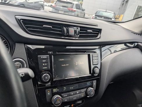 Certified 2022 Nissan Rogue Sport SL image 21