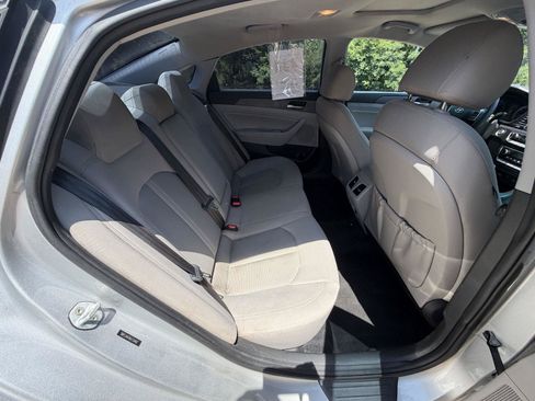 Used 2019 Hyundai Sonata FWD image 14