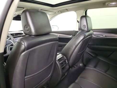 Used 2017 Cadillac XT5 Luxury w/ Driver Awareness Package image 50