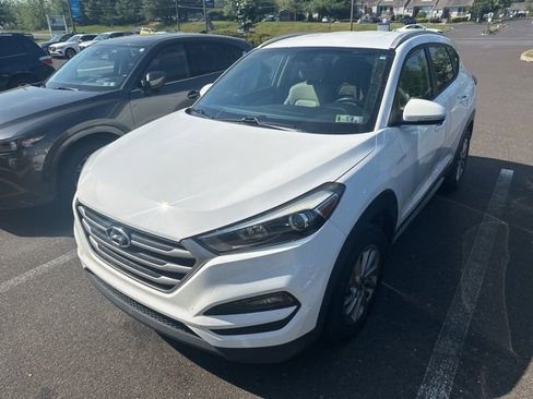 Used 2017 Hyundai Tucson SE Plus AWD/4WD image 2