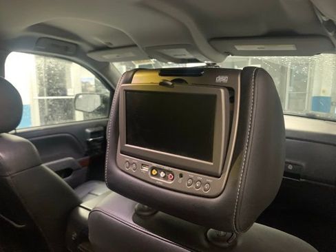 Used 2018 GMC Sierra 1500 SLT w/ SLT Premium Package image 10