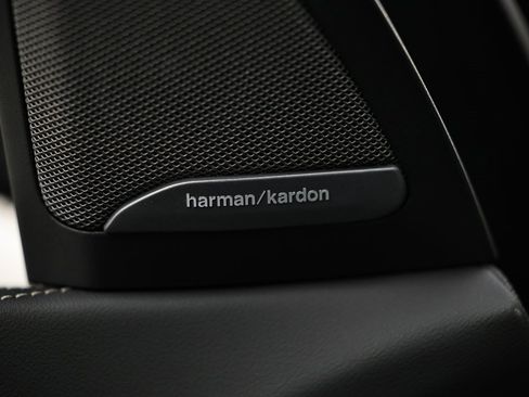 New 2026 BMW X5 xDrive40i w/ Climate Comfort Package image 17