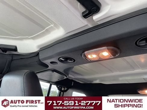 Used 2017 Jeep Wrangler Unlimited Rubicon w/ Connectivity Group AWD/4WD image 27