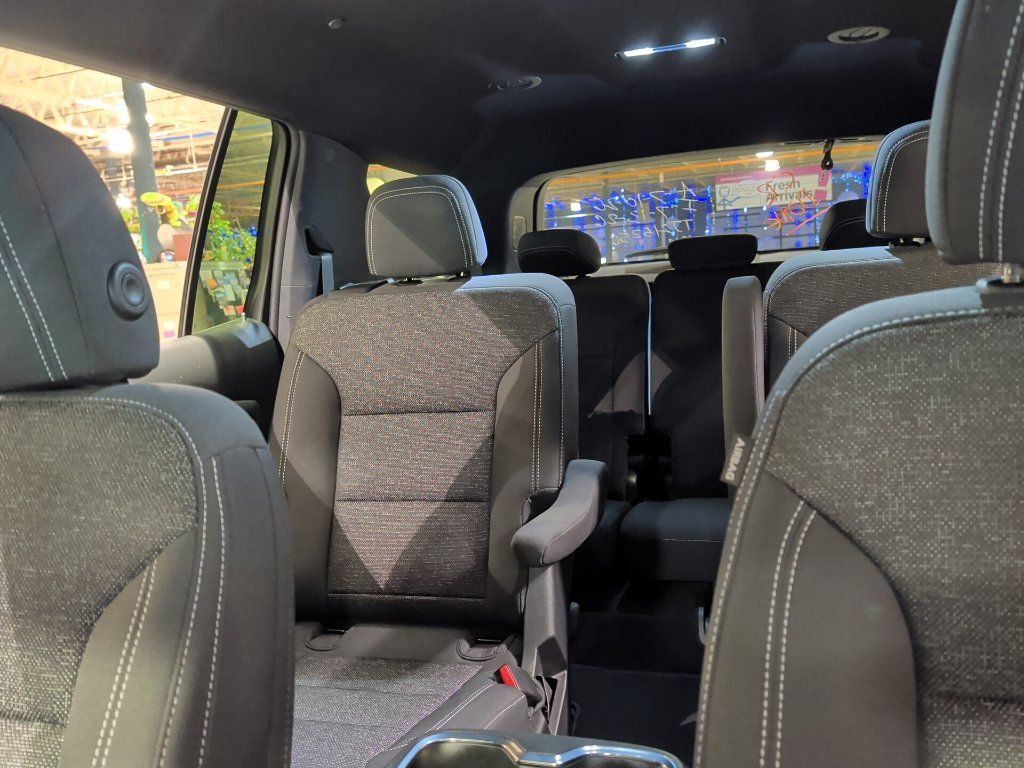 Used 2026 Chevrolet Traverse LT FWD image 18