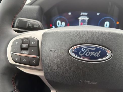 New 2026 Ford Explorer Active w/ Active Comfort Package AWD/4WD image 23