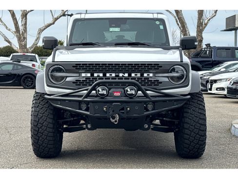 New 2024 Ford Bronco Badlands image 6