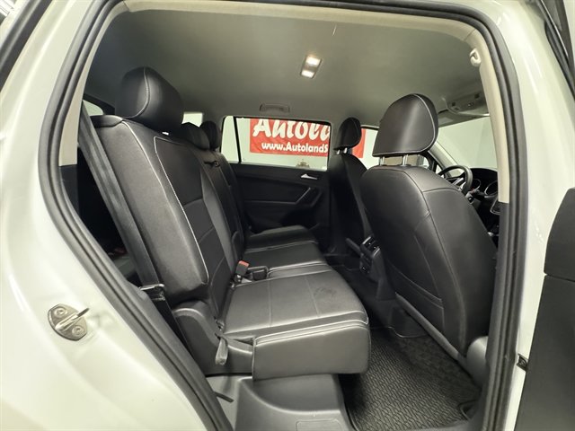 Used 2021 Volkswagen Tiguan SEL FWD image 15