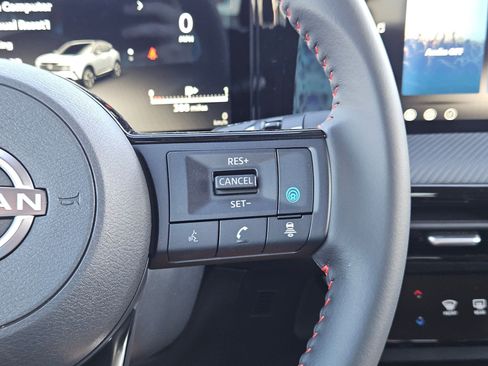New 2026 Nissan Kicks SR FWD image 15