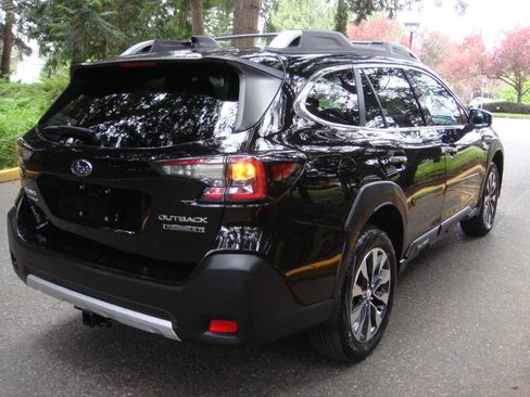 Used 2023 Subaru Outback Touring XT AWD/4WD image 7